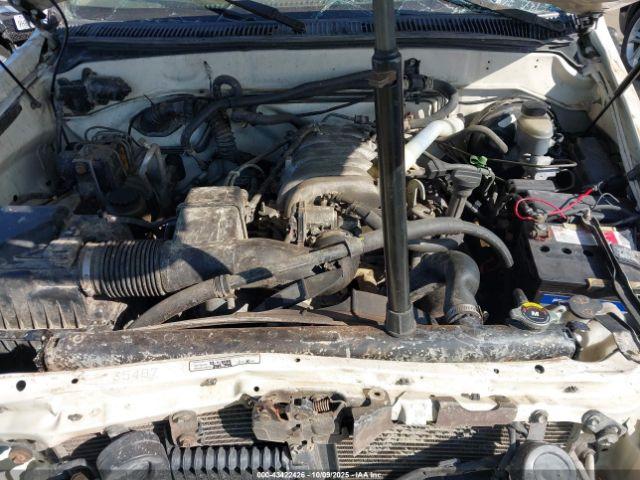 Toyota Sequoia Limited V8 Image 5