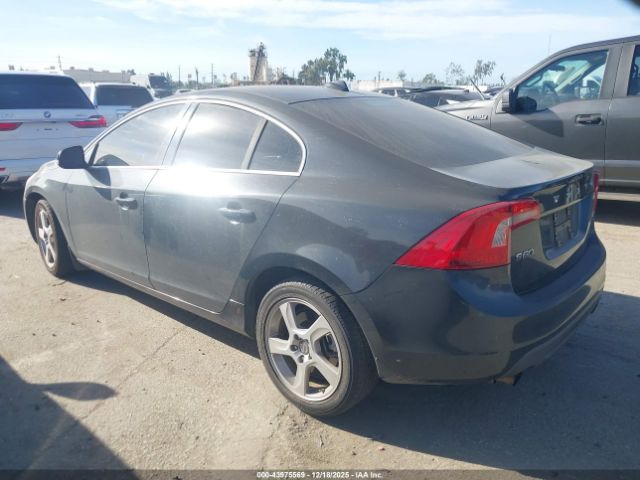 Volvo S60 T5 Image 6