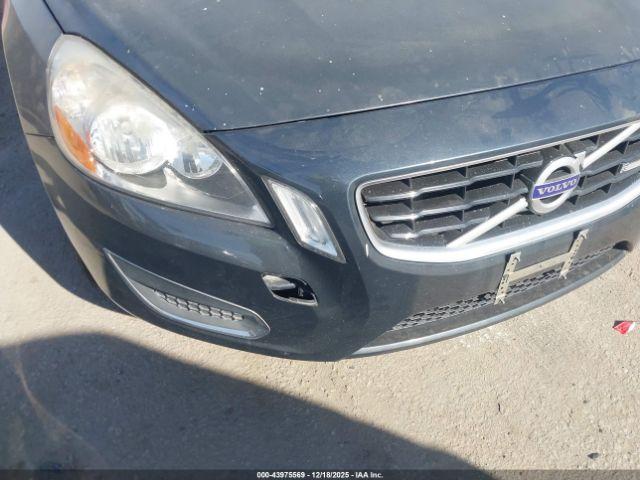 Volvo S60 T5 Image 3