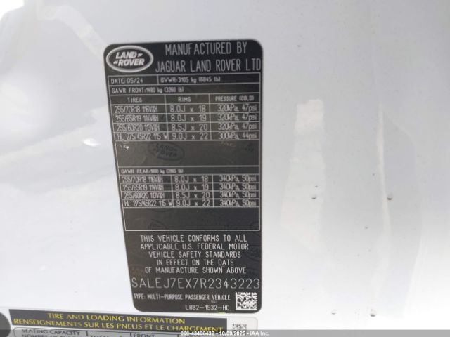 Land Rover Defender 110 P300 Image 16