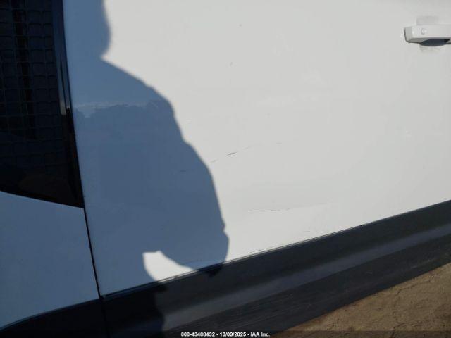 Land Rover Defender 110 P300 Image 3