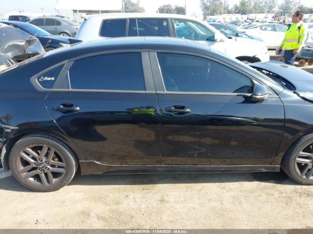 Kia Forte Gt-line Image 13