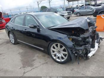  Salvage Hyundai Equus