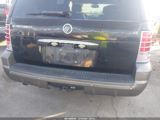 Mercury Mountaineer Image 5