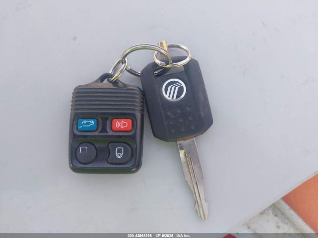 Mercury Mountaineer Image 8