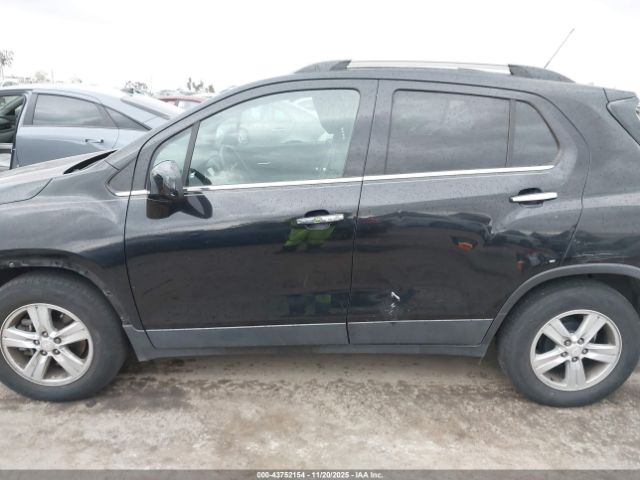 Chevrolet Trax Lt Image 12