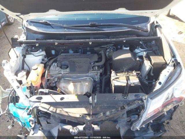 Toyota RAV4 Xle Image 15