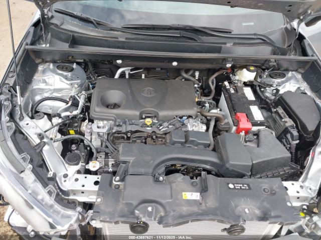 Toyota RAV4 Xle Image 8