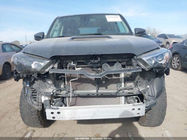 Toyota 4Runner Trd Off Road Premium Image 7