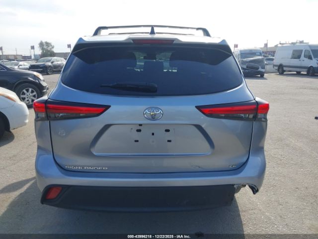 Toyota Highlander Le Image 15