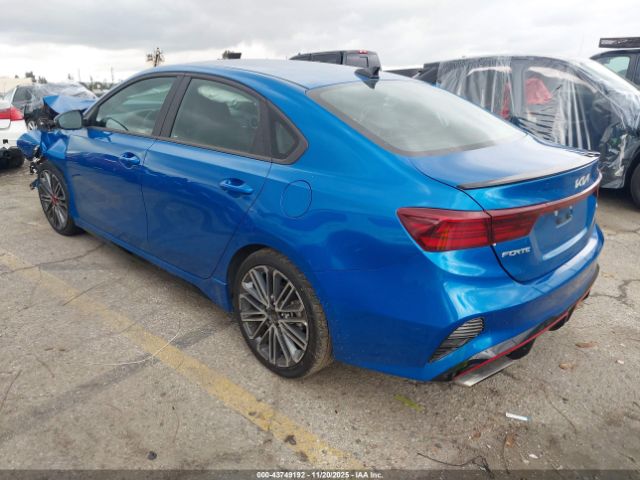 Kia Forte Gt Image 3