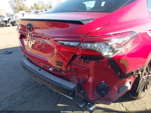 Toyota Camry Xse Image 8