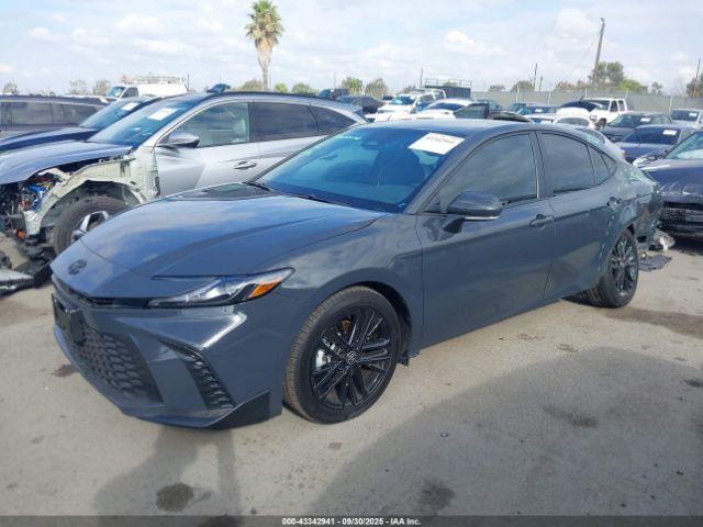 Toyota Camry Se Image 15