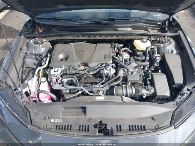 Toyota Camry Se Image 16