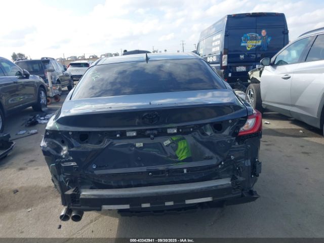 Toyota Camry Se Image 3