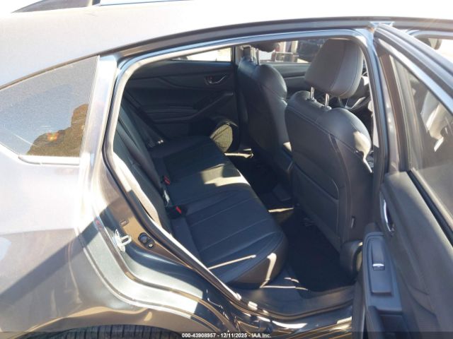 Subaru Impreza 2.0i Limited Image 9