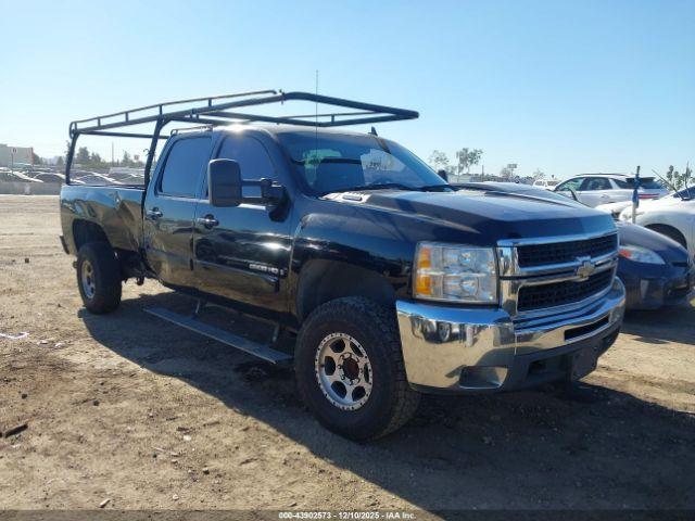  Salvage Chevrolet Silverado 2500