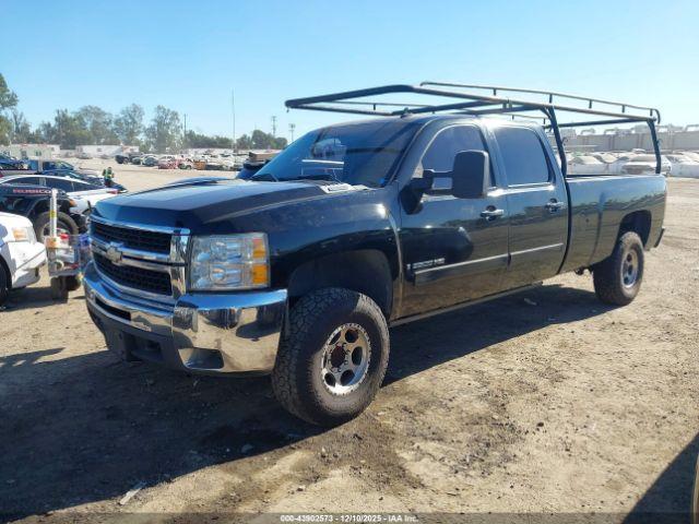 Chevrolet Silverado 2500 Ltz Image 2