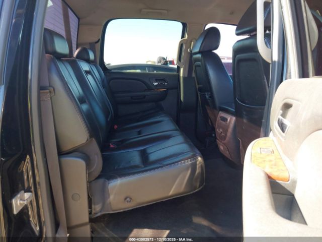 Chevrolet Silverado 2500 Ltz Image 11