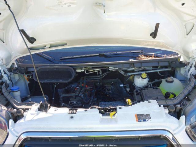 Ford E-transit-350 Image 15