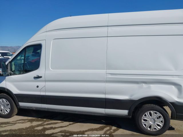 Ford E-transit-350 Image 5