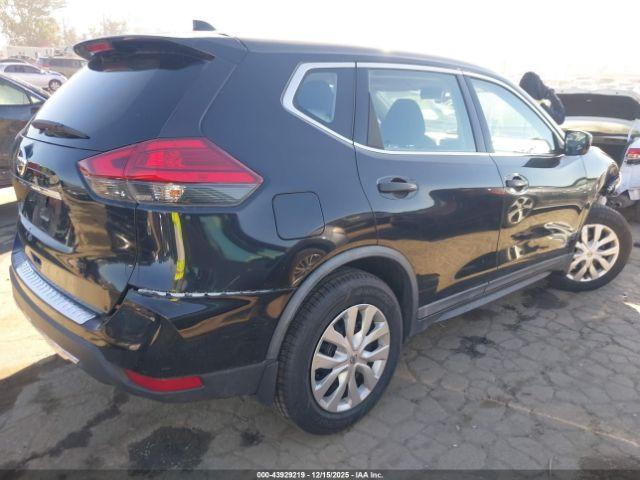 Nissan Rogue S Image 11