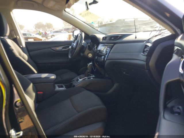 Nissan Rogue S Image 8