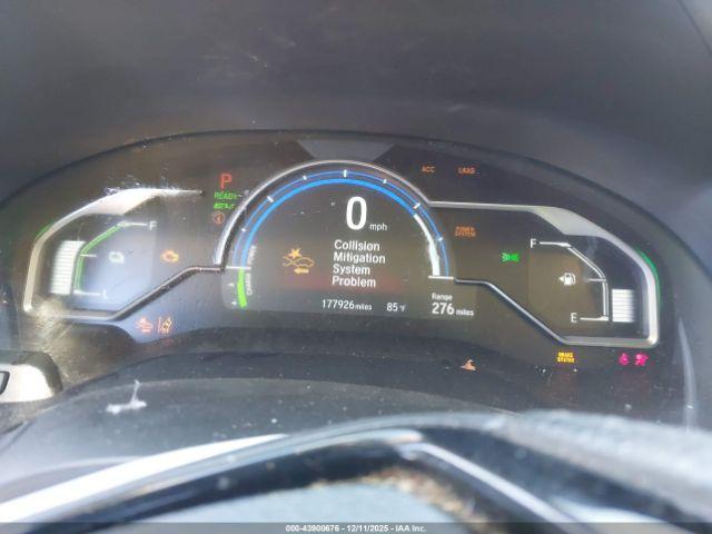 Honda Clarity Plug-In Hybrid Image 11