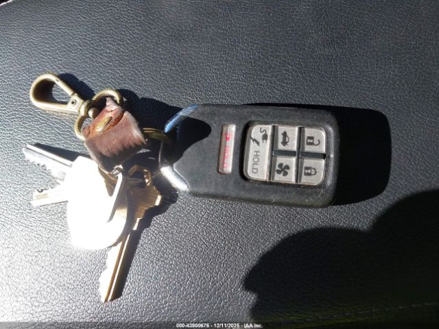 Honda Clarity Plug-In Hybrid Image 9