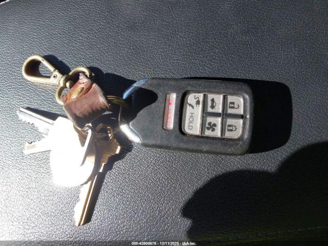 Honda Clarity Plug-In Hybrid Image 9