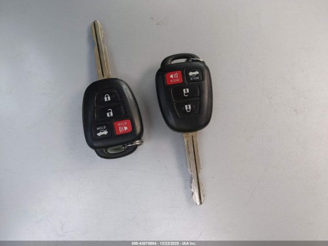 Toyota Corolla S Plus Image 2