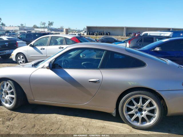 Porsche 911 Image 13