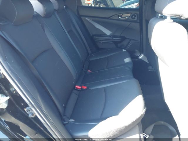 Honda Civic Sport Image 9