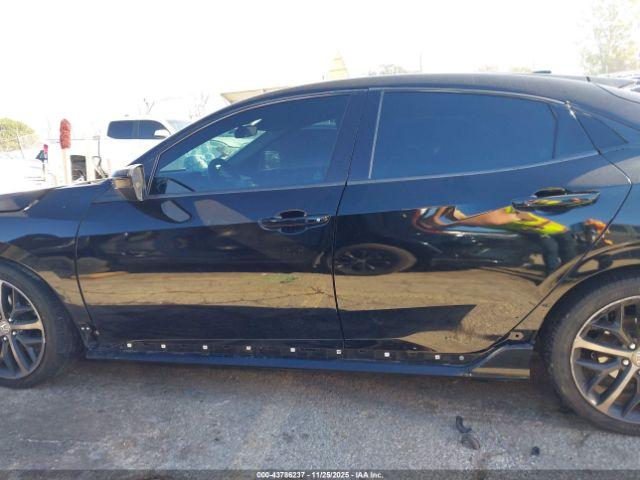 Honda Civic Sport Image 16