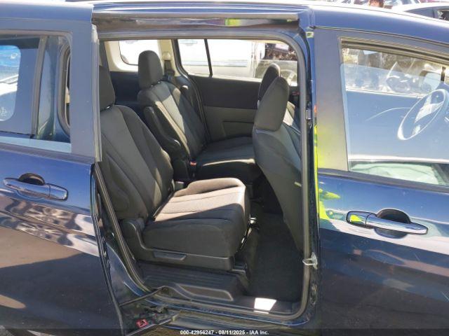 Mazda Mazda5 Sport Image 7