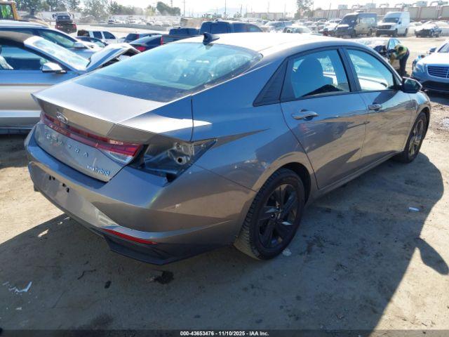 Hyundai ELANTRA Blue Image 14