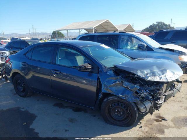 Toyota Corolla Le Image 10