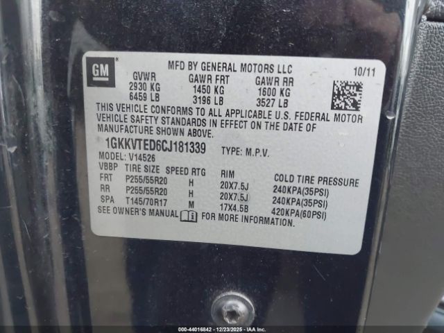 GMC Acadia Denali Image 9