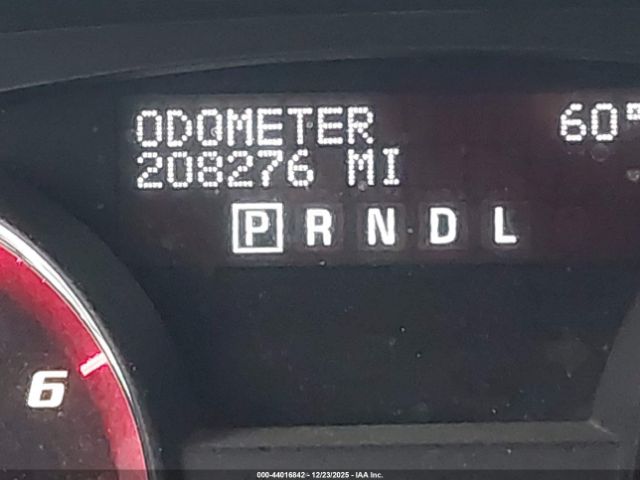 GMC Acadia Denali Image 12