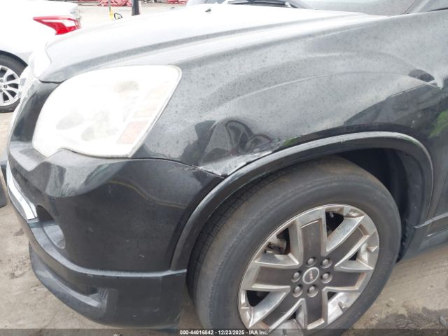 GMC Acadia Denali Image 16