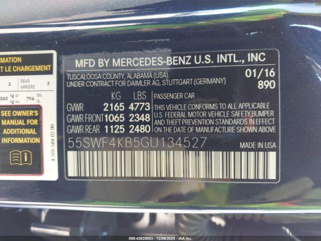 Mercedes-Benz C-Class Image 9