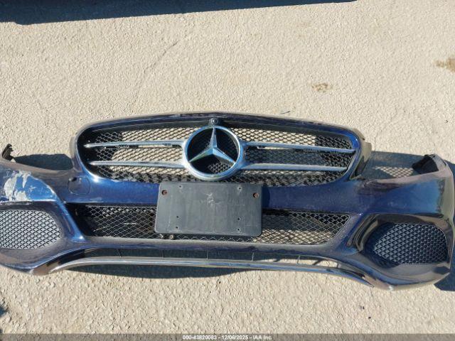 Mercedes-Benz C-Class Image 2