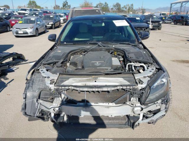 Mercedes-Benz C-Class Image 5