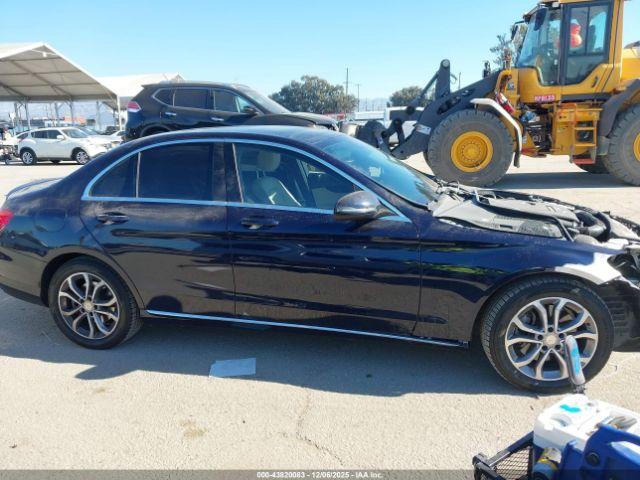 Mercedes-Benz C-Class Image 8