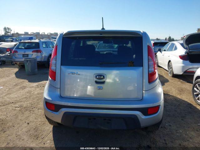 Kia Soul + Image 4