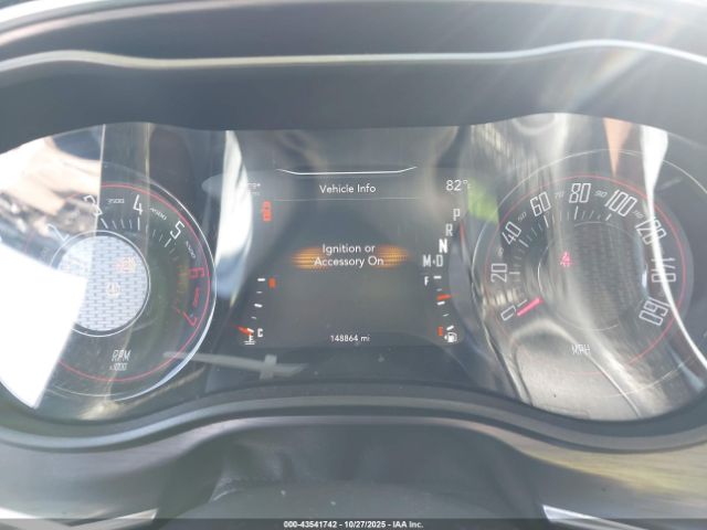 Dodge Challenger Image 5