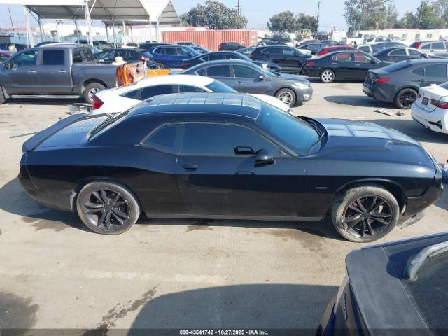 Dodge Challenger Image 14