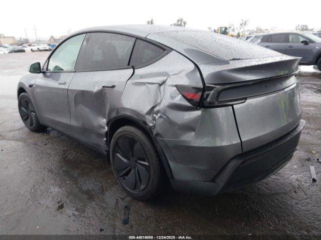 Tesla Model Y Premium Rear-wheel Drive Image 10