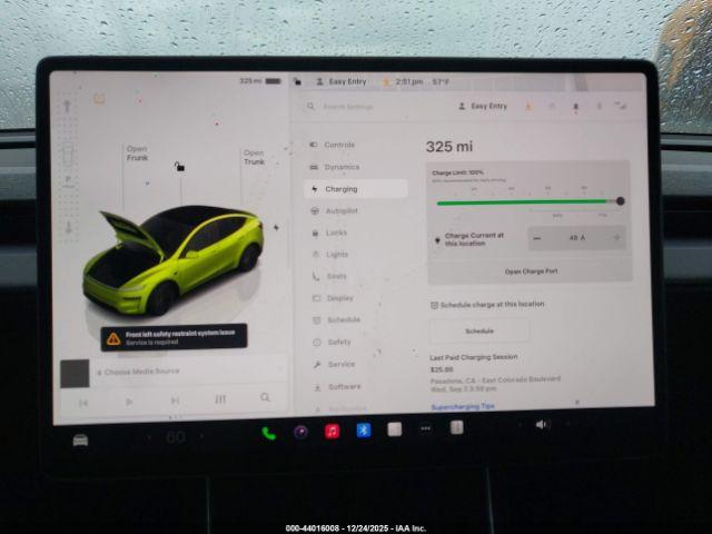 Tesla Model Y Premium Rear-wheel Drive Image 17