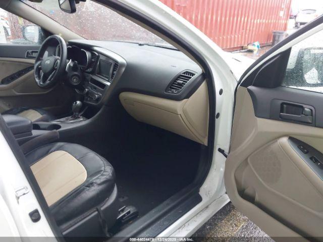 Kia Optima Lx Image 2